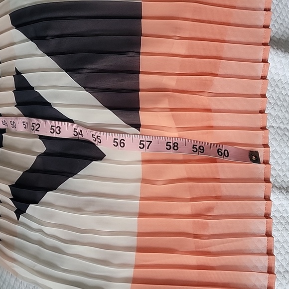 Womens French Connection Chiffon Dress Size 8, long flowy  pastel/bold print,New - Picture 15 of 16